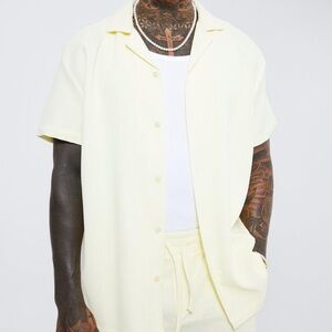 Men's Pleated Short Sleeve Oversized Cream Yellow